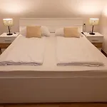 Zvane Apartman
